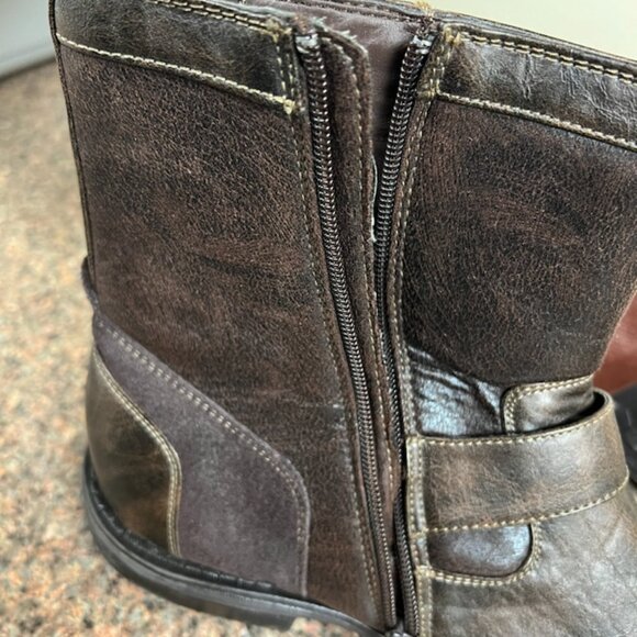 Men's Brown Dress Boots - Picture 6 of 11